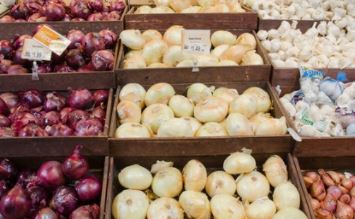Ideas to Stay on Budget and Swaps to Freshen Up Your Harvest Feast episode artwork