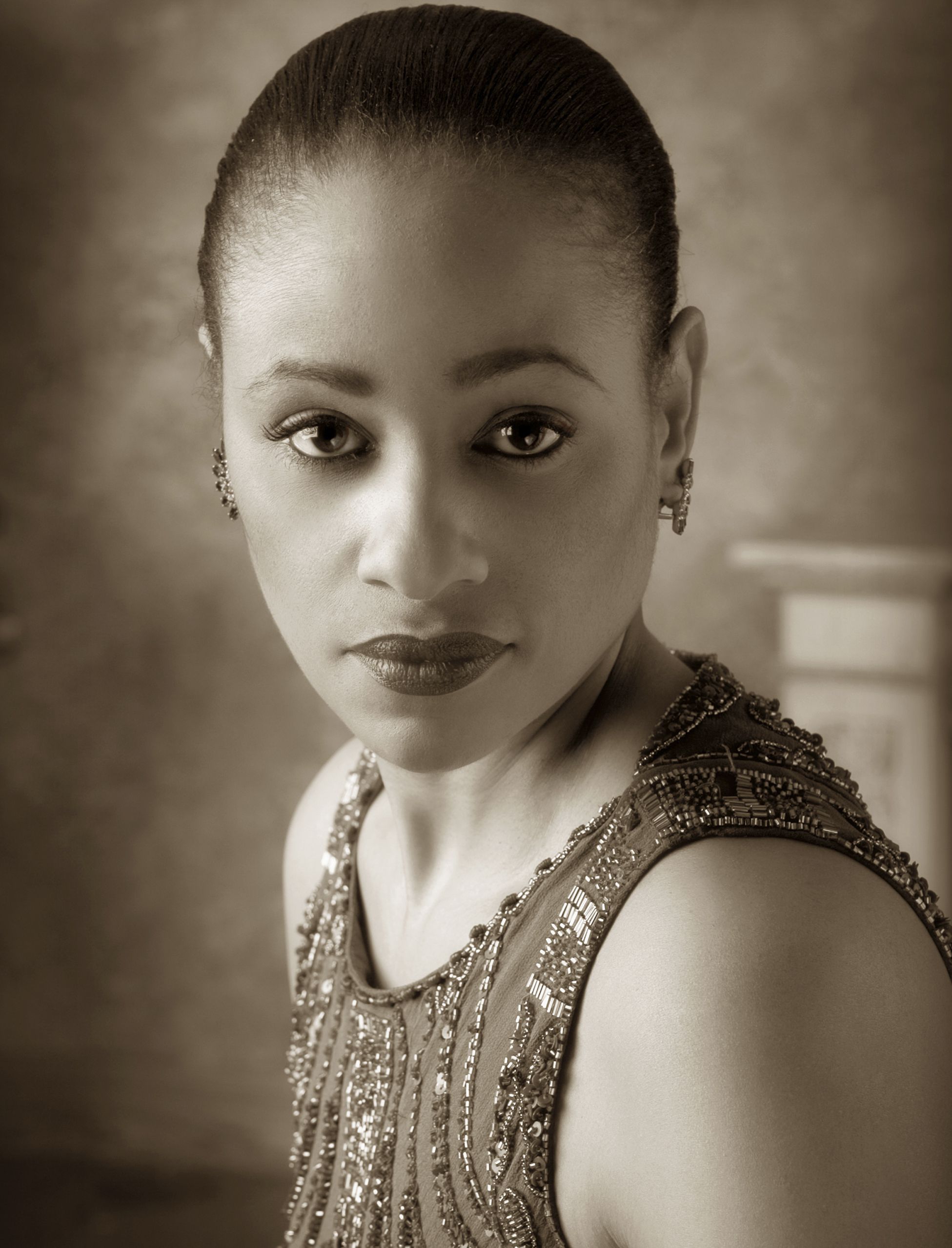 Charmin Michelle in Billie Holliday Tribute show at Crooners, Saturday November 26