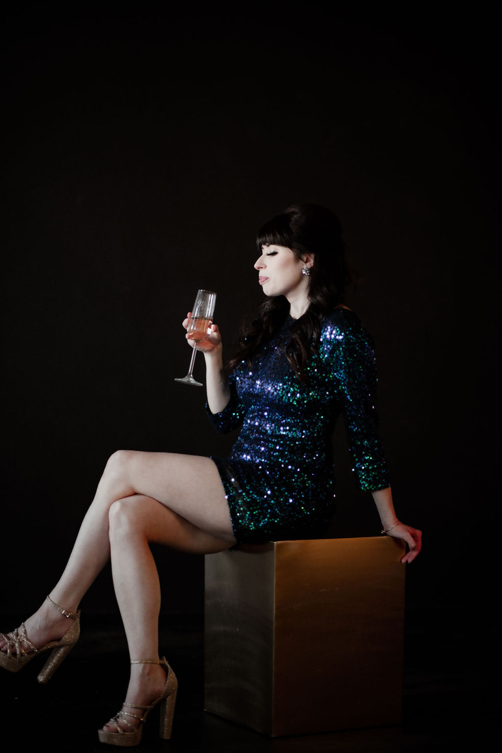 Vocalist Leslie Vincent Performs New Surprise-Filled CD at Crooners Supper Club