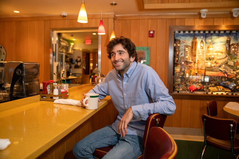 Joe Alterman Plays Happy Serious Music in the Footsteps of His Heroes